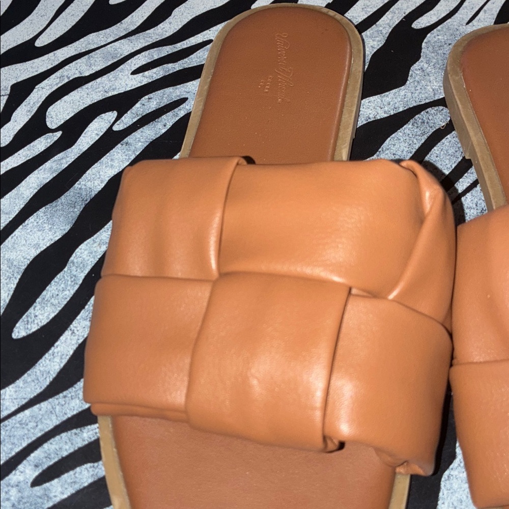 Women's Slide Sandals(Universal Thread) - Picture 4 of 16